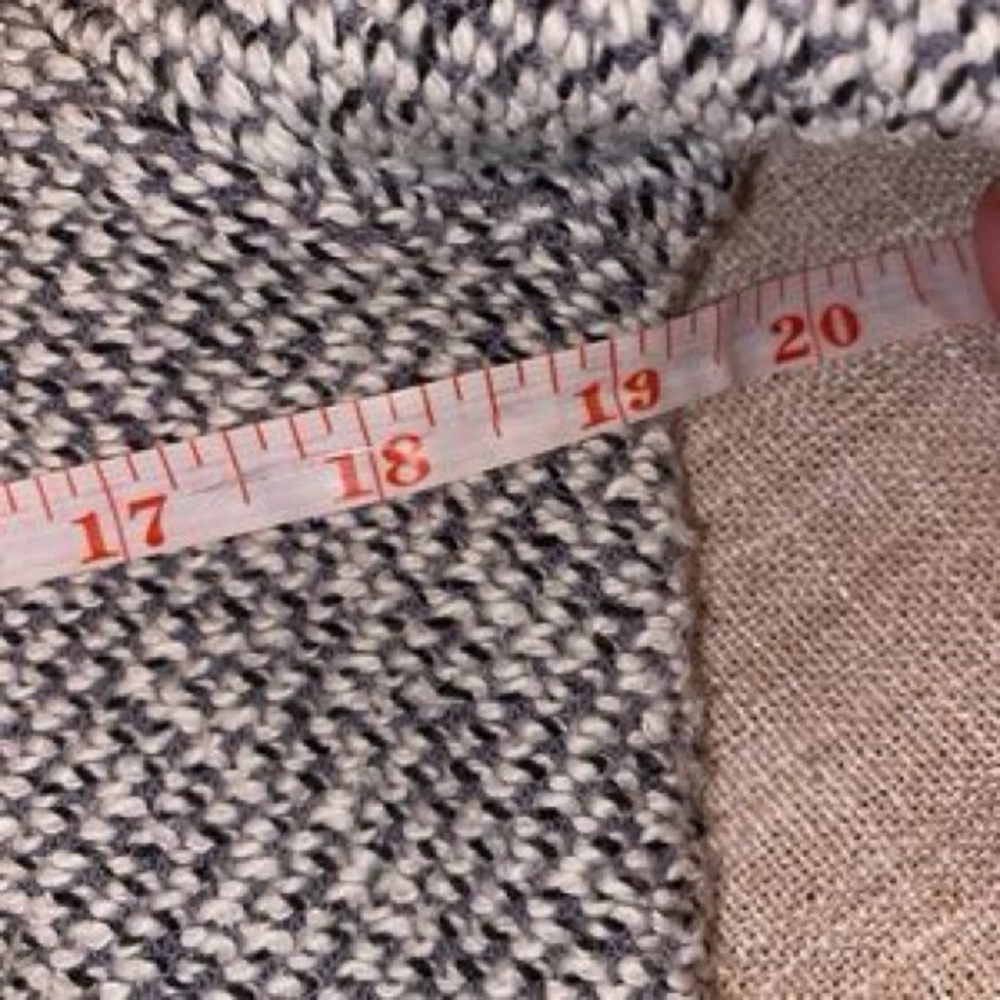 Merrell Ravion pullover gray sweater, Sz Small - Picture 10 of 13